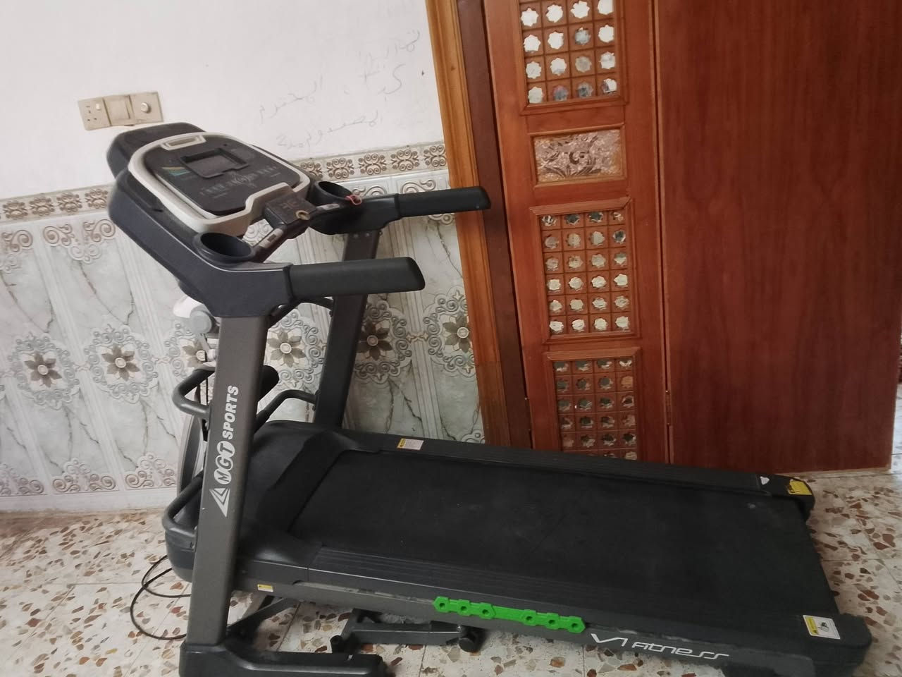 جهاز جري اخو الجديد استعمال 3اشهر للبيع اتصال او واتساب ***********
