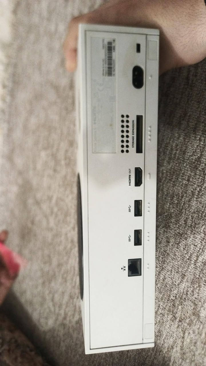 سيريس اس للبيع ذاكره 512 مع كامل محلقات كارتونه ماداخل تصليح  بي حساب فيفا 26 المكان بغداد حي اور


**إذا كنت صاحب هذا الإعلان وتريد حذفه لأي سبب، رجاءا أرسل رسالة إلى الدعم الفني**