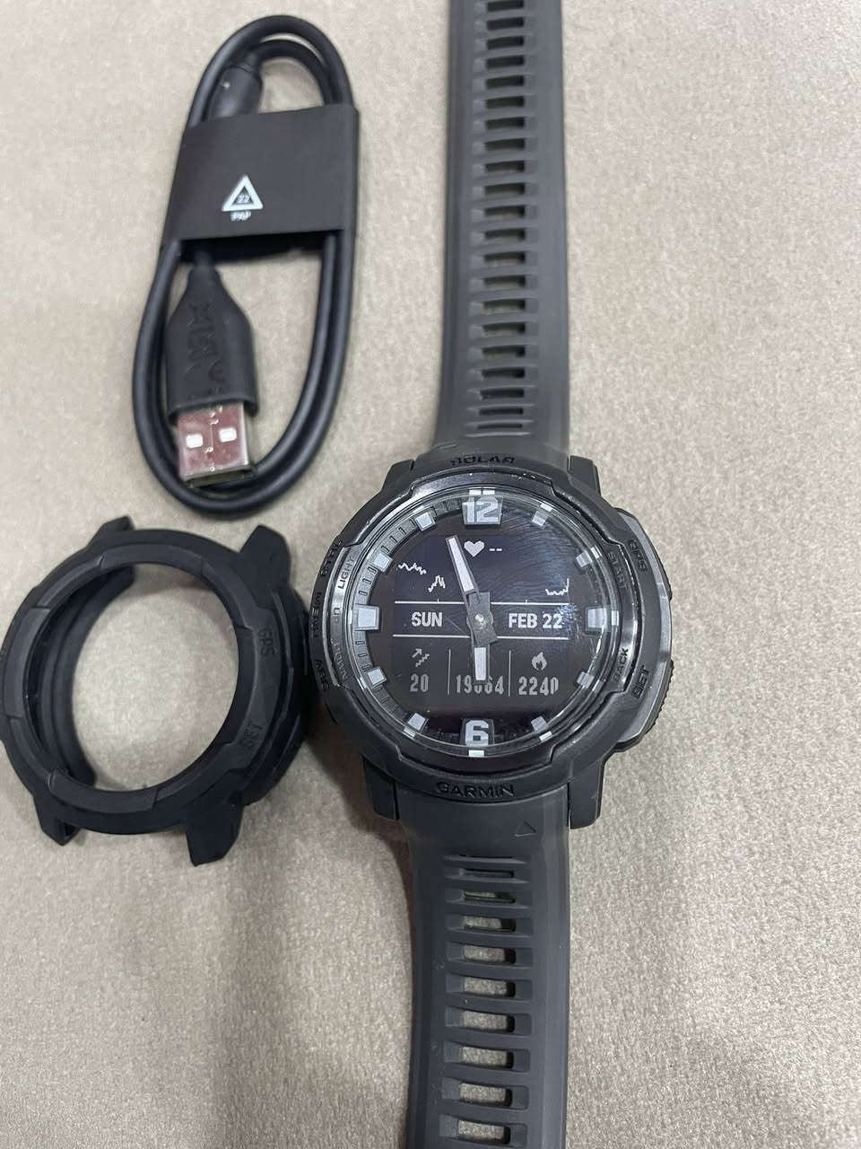 السلام عليكم
يع   نظيفه ١٠٠٪؜
كارمن كروس اوفر سولار
مع كيبل الشحن الاصلي ودرع  وسير اضافي عدد ٢ 
بسعر نهائي ٤٥٠ الف
مكاني بغداد - المنصور


**إذا كنت صاحب هذا الإعلان وتريد حذفه لأي سبب، رجاءا أرسل رسالة إلى الدعم الفني**