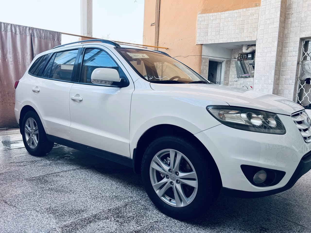 سنتافي موديل 11 خليجي محرك2400
سياره فول ماعده بصمه وجلد سيلره حلوه وجديده ماشيه 170 فقط بيه باب صبغ فقط مثب ما موضح بل سونار سيلره جديده تخم تاير جديد محرك لا صوت واابخار كير مكفول تبريد مكفول حداديه مكفوله سياره جاهزه رقم جديد انكليزي رقم اربيل سياره بيع او مراوس شراي يتصل ويدلل سعرها 135 مع مجال 
مكاني النجف الاشرف الاتصال ***********
