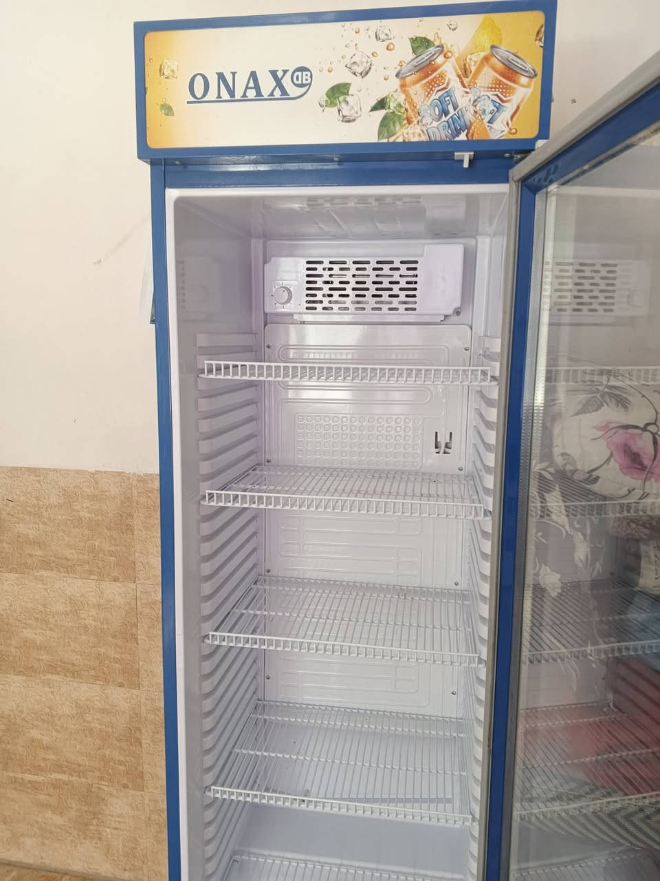 السلام عليكم يوجد عارضة للبيع نظيفة كلشي ما بيها وضمان شرط الشراي يتصل على الرقم *********** او مراسلة الصفحة
