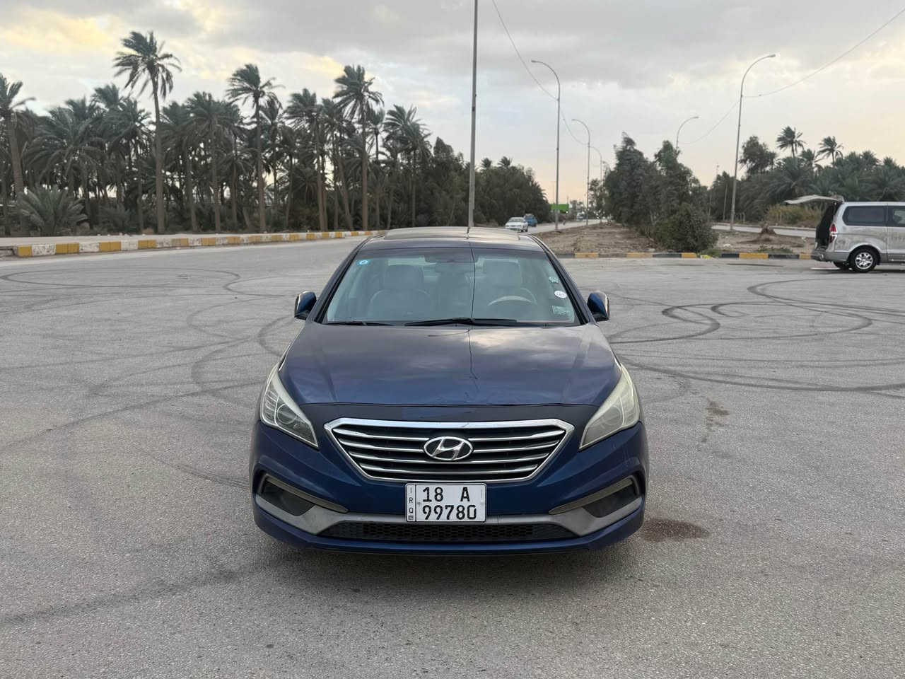 السلام عليكم ورحمه الله وبركاته

للبيع هونداي سوناتا موديل 2017 رقم بابل تحويل مباشر 

فول مواصفات واحد على واحد 

ماشيه 100 الف 

محرك 2400 gdi

السياره نظيفه جدا وجاهزه بدون نواقص 

حادث السياره جاملغ وبنيد مبدلات اصليات نفس اللون بدون اي ضرر داخلي 

السعر 127 وبيه مجال للشراي 

السياره حلوه ومال جناي 

للاستفسار 

***********

*********** 

العنوان بابل الحله المصيب, بابل

