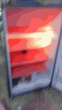 تخم +قنفات+ثلاجة+ميز طعام للبيع رقم الهاتف : 07703015606