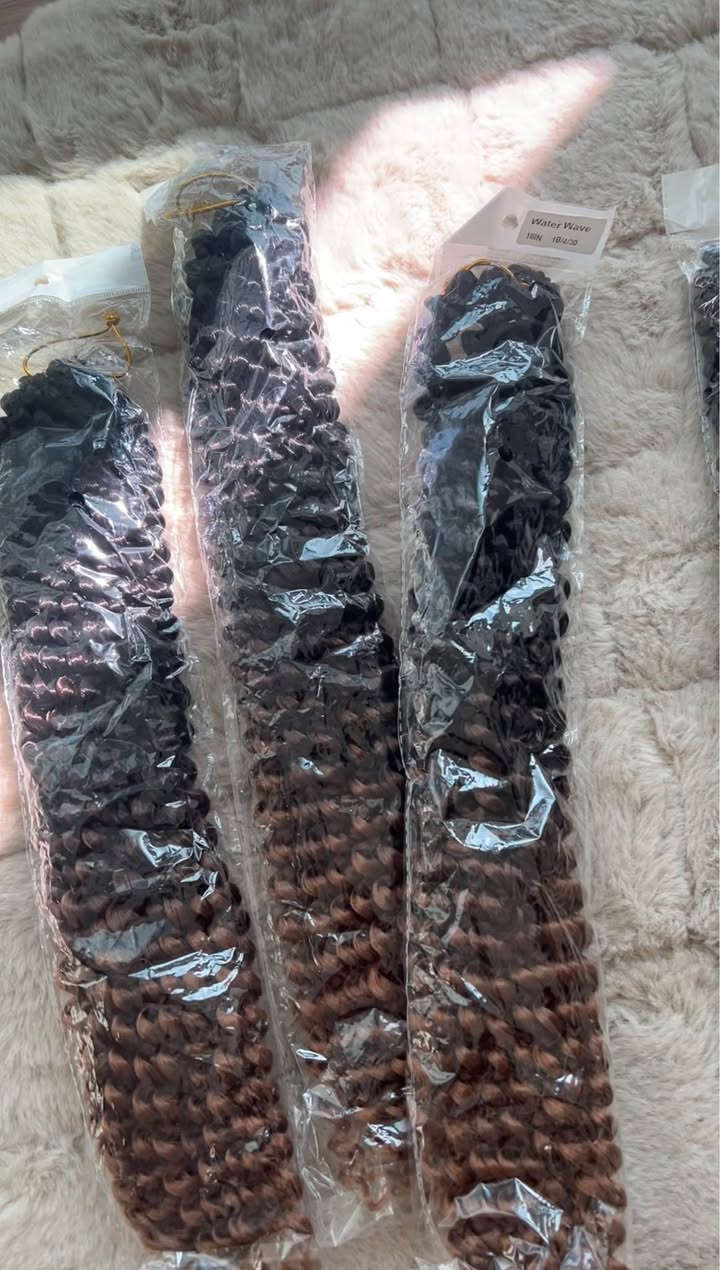 Hair braids -5000 
4pcs-15,000
Water wave braids-10,000 أربيل, العراق


**إذا كنت صاحب هذا الإعلان وتريد حذفه لأي سبب، رجاءا أرسل رسالة إلى الدعم الفني**