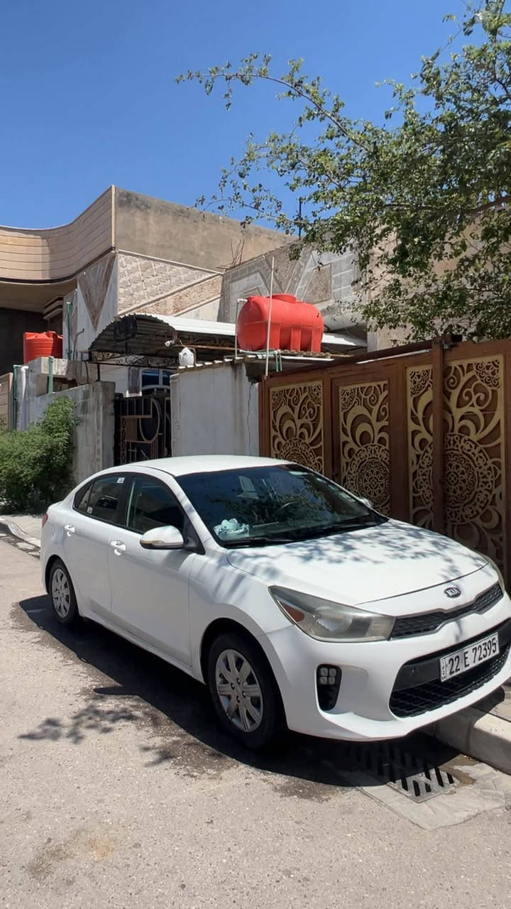السلام عَليكم للبيع
كيا ريو 2020 فئة S
رقم السيارة اربيل الدولي وكاله او تحويل حاضر
موقع السيارة البصرة قضاء الزبير
الحادث والسونار وكلشي موجود بالصور 
للاستفسار ***********
السعر : 108 ورقة وبيها مجال Singapore
