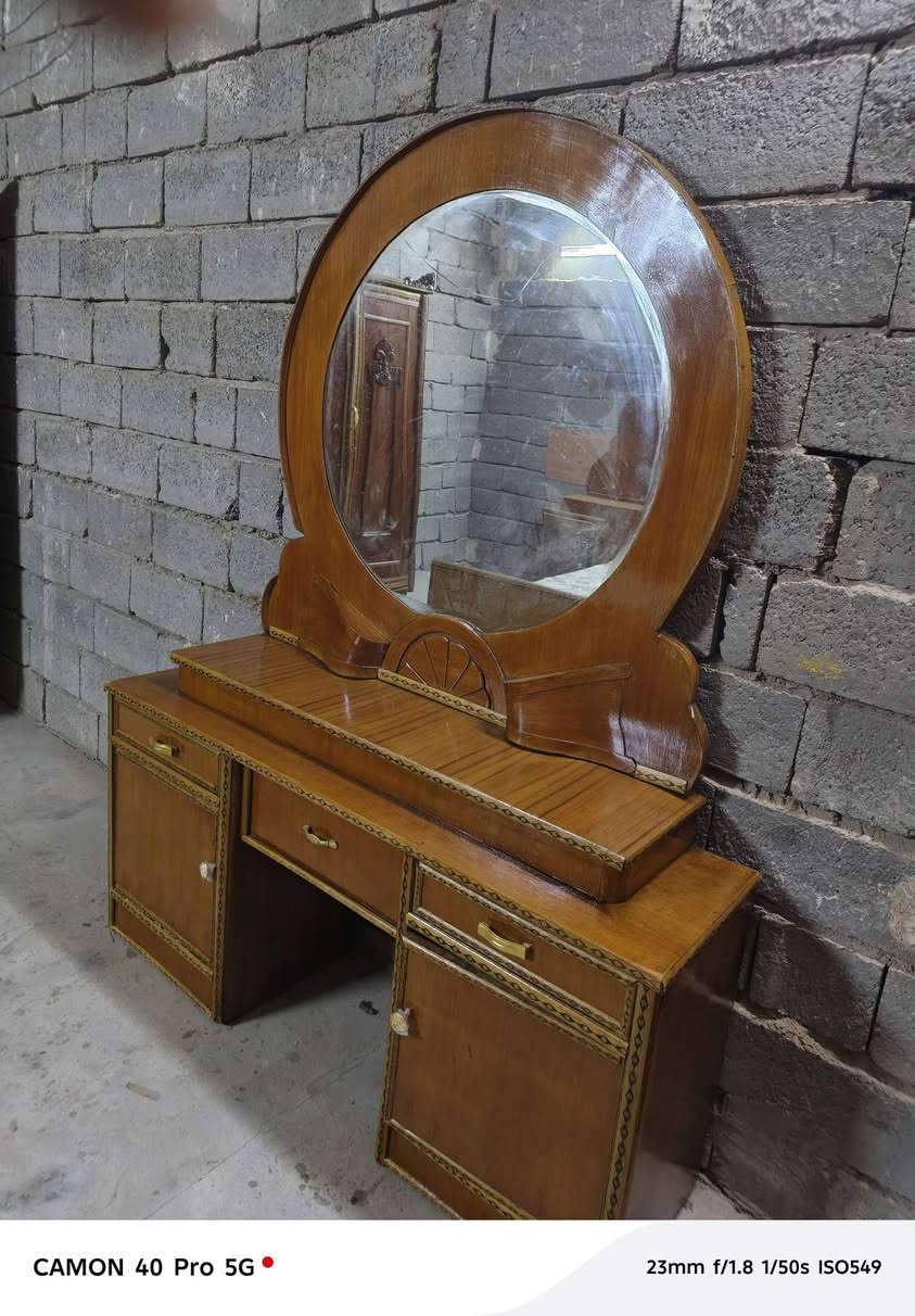 السلام عليكم غرفه تزكام للبيع سعر 400 وبيها مجال عنوان نجف عمود 130 قرب اسواق مريم رقم الموبايل***********
