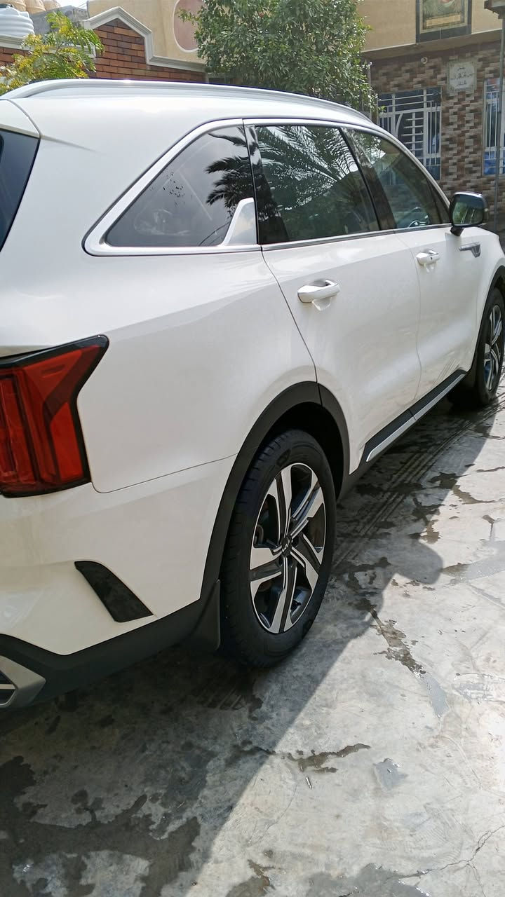 سلام عليكم سورنتو مديل 2023 البيع سيارة.  6 سلندر فول مواصفات واحد عل واحد خمس كامرات مكفولة كفالة عامة كشنات تدفئة تبريد تخم تايرات جدد صدر امامي خلفي جديد سيارة خير من الله سيارة احلة من صور.  مكلف بل نشر 
السعر اتصل واستفسر 
***********
