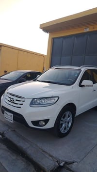 سنتافي ٢٠١١ • ٦ سلندر • دفع رباعي