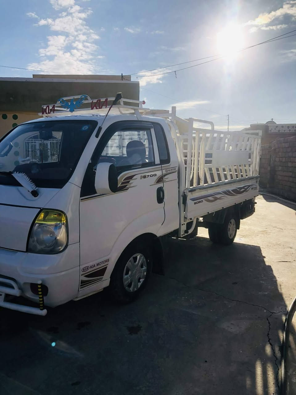 يوجد كيه منغولي
موديل 2006 محدث
رقم دولي شرط الوكاله والتحويل
كهربائيات كلها شغاله تواير جدد ماسحات شغاله
غرفتها نضيفه مواصفات فول
سيارة جاهزه شغل وطلع
كامره شاشه سنويه لنهايه ال27 سياره ما تحط عليها ربع دينار المكان القياره قرية اجحلة للاستفسار الاتصال على الرقم *********** ويرهم مراوس بكيه أحدث
