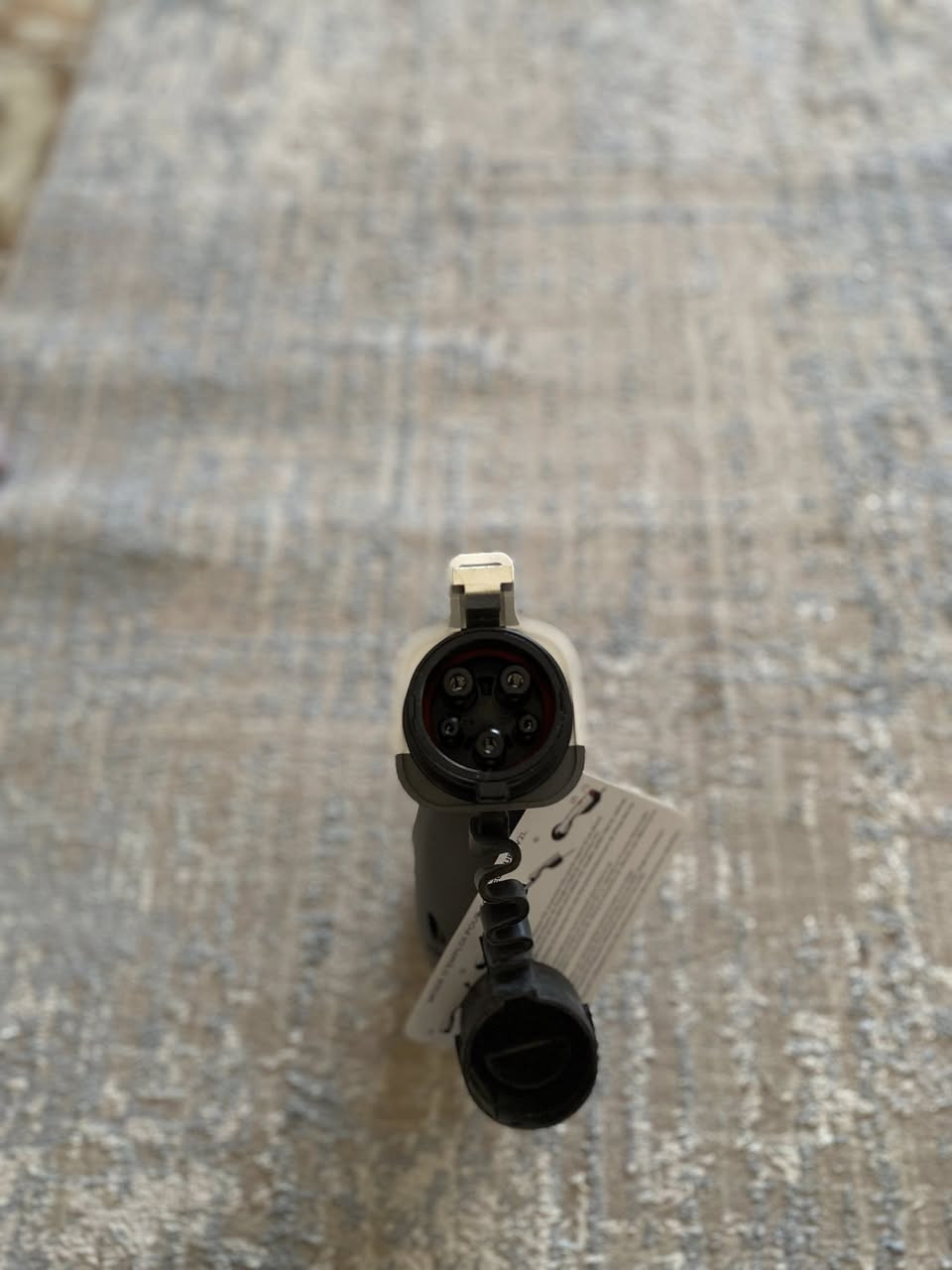 السلام عليكم 
ادابتر كيا اصلي يسحب كهرباء من السياره ينطي كهرباء 15 امبير 
يرهم على جميع السيارات منفذ تايب وان جديد غير مستعمل سعر 130 الف
مكان بغداد اليرموك ***********
