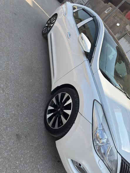 للبيع 2014 مكفوله رقم اربيل بسمي ماشيه 120 اسبير مانازل جديده العنوان بغداد شارع فلسطين 
السعر 140 بيها مجال
***********
