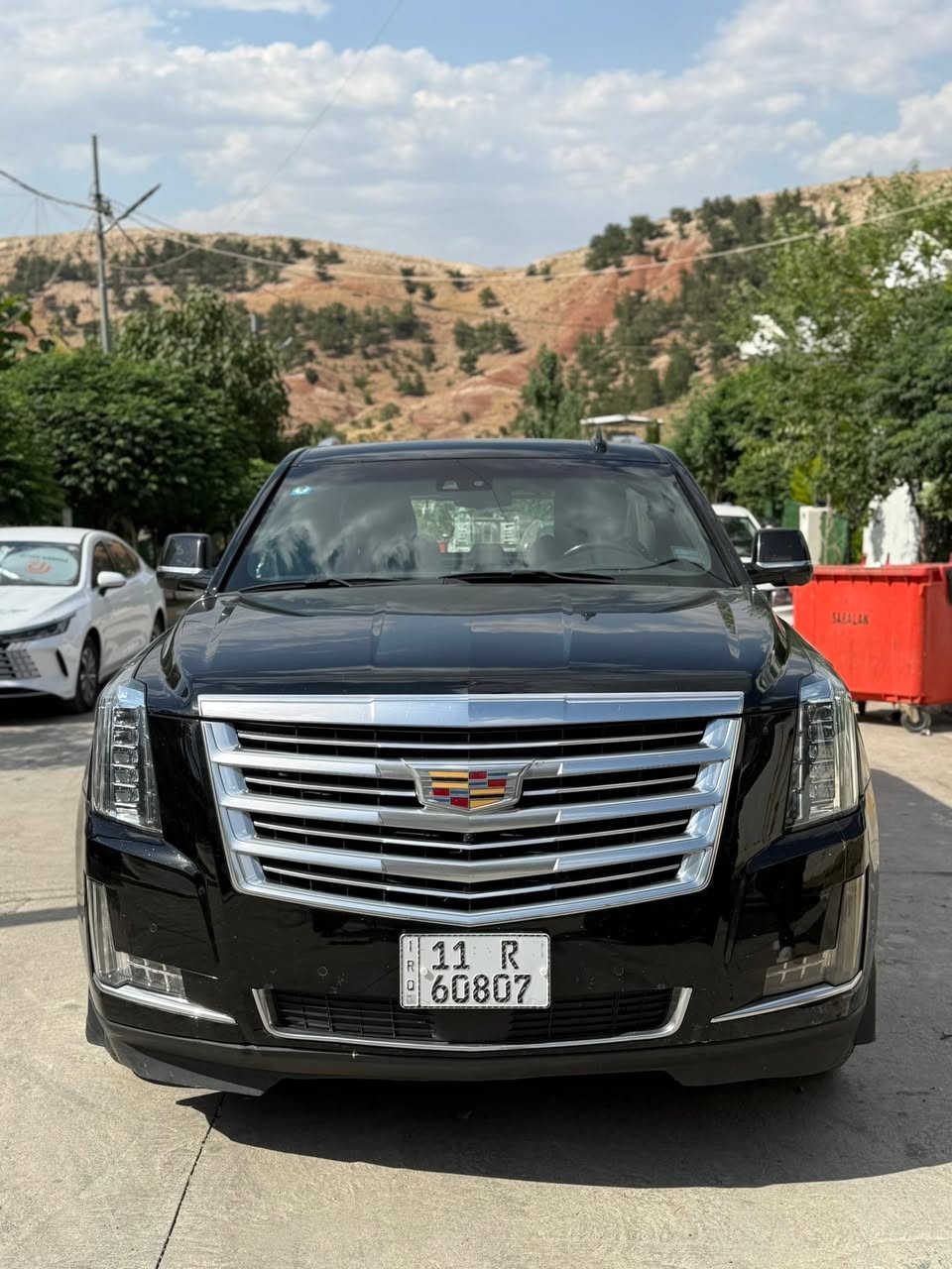 السلام عليكم كاديلاك بلاتينيوم 2019 سعرها 355 ورقة رقم بغداد بسمي فوول مواصفات مغلفة PPF بيه مكانات بارد شغل درجة اولى وبيه صبغ جاملغ خلفي فقط بدون دواخل ايرباك سليم سيارة جديدة جدا جاهزة ما بيه اي نقص محرك كير مكفولات ماشيه 83 الف كيلو للاستسفار *********** السعر 355 ورقة مكان بغداد
