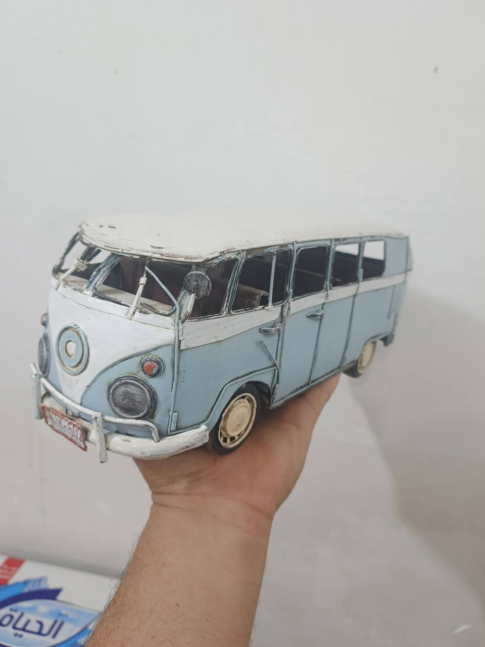 غراض قديمه مع سيرتين قديمه للبيع ***********
