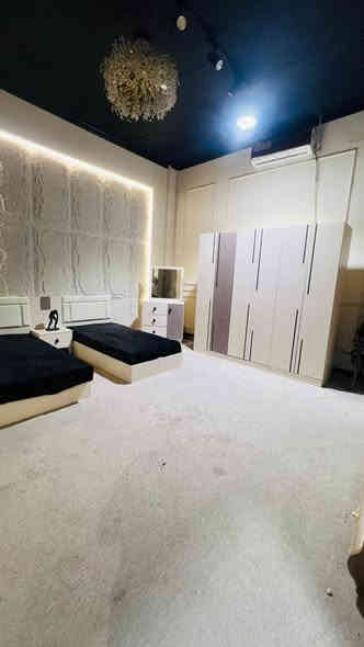 غرف نوم تركي 5قطع السعر 600الف مع النقل والشد داخل مركز البصرة مجاني الاستفسار ***********
