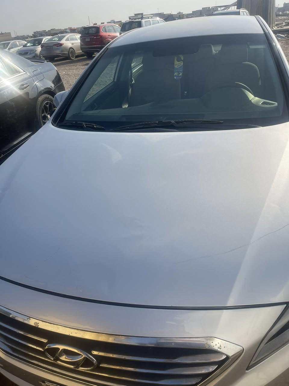 سلام عليكم سوناتا2015 وارد امريكي ايرباك سايق طاك مابيه صبغ والضربه مرجع كله بارد السياره مواصفات عاديه  
للتواصل واخذ كافه المعلومات على ***********
