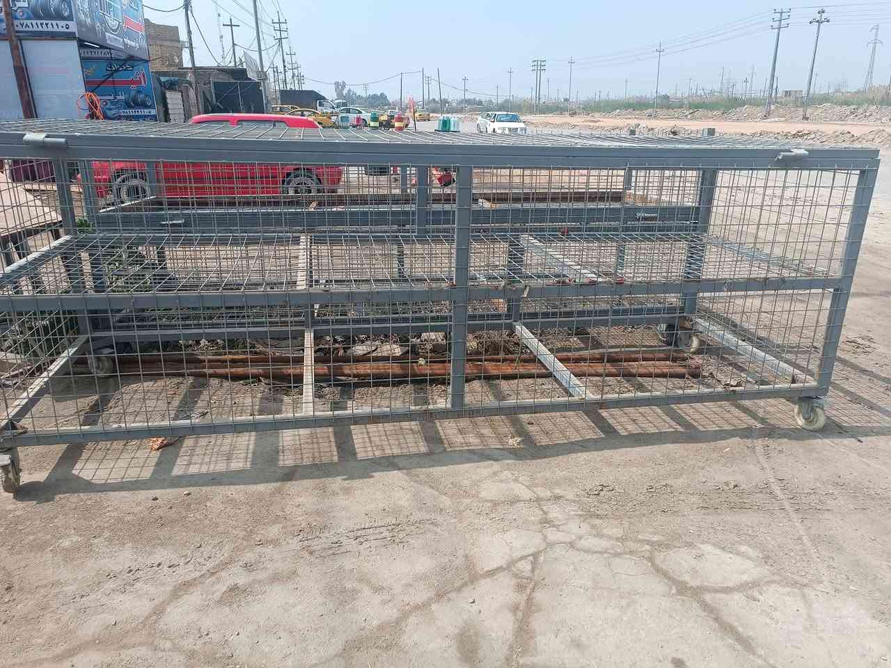 قفص حديدي للبيع
العدد: 3 أقفاص
الحالة: جديدة جداً، الاستخدام فقط أسبوع واحد
المواصفات:

الطول: 3 متر

العرض: 1 متر

الارتفاع: 1 متر طابقين مثل ما موضح بالصورة

حديد ثقيل ومتين
مناسب ليكون قفص دجاج أو قفص مخضَر
السعر: خاص
العنوان// الديوانية// حي الفرات
للاستفسار الاتصال أو المراسلة ***********
