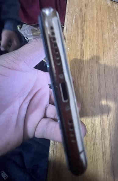 آيفون اكس ماكس ذاكره256
بطاريه 75جهاز مكفول 

اتصال على الرقم *********** 
السعر 200بي مجال 
بابل المحاويل
