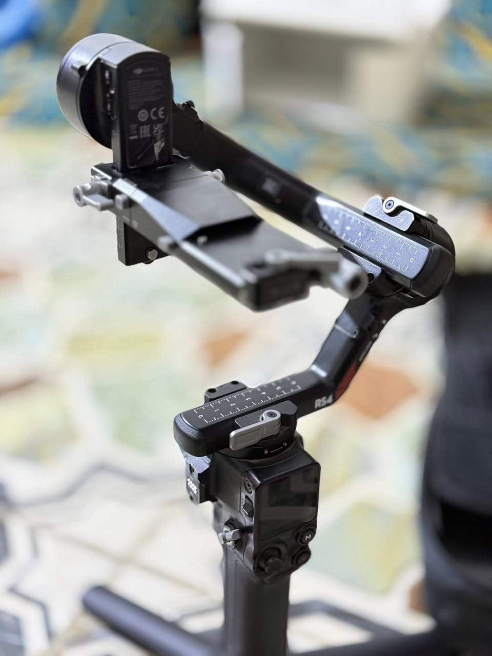 كامرا سوني A7III مع رونن RS4كومبو
سعر 1500 قفل 
الكامره شغاله ونظيفة كلش بس بيها ضربة لزير نقطه حمراء بالسنسر ابد ما مأثره شي بسيط كلش وما تبين 
الرونن قفل الجوا ما يقفل بس شغال وتشتغل بي طبيعي ومئشر على صورت القفل المكسور الي هوا قفل الماطور عن التحكم ما يقفل 
مكاني ناصريه 
***********
