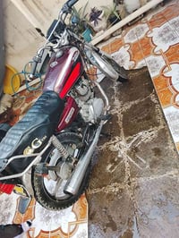 دراجه موديل 2022 خمسه كير سعر 350 وبيها مجال قليل  07777119104