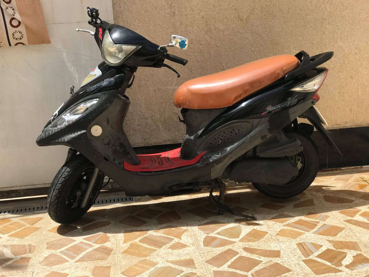 دراجة كامو ياباني نوزل كلشي ما مبدل بيهه بس محتاج واريد ابيع سعرها ٧٥٠ وبيهه مجال  ***********
