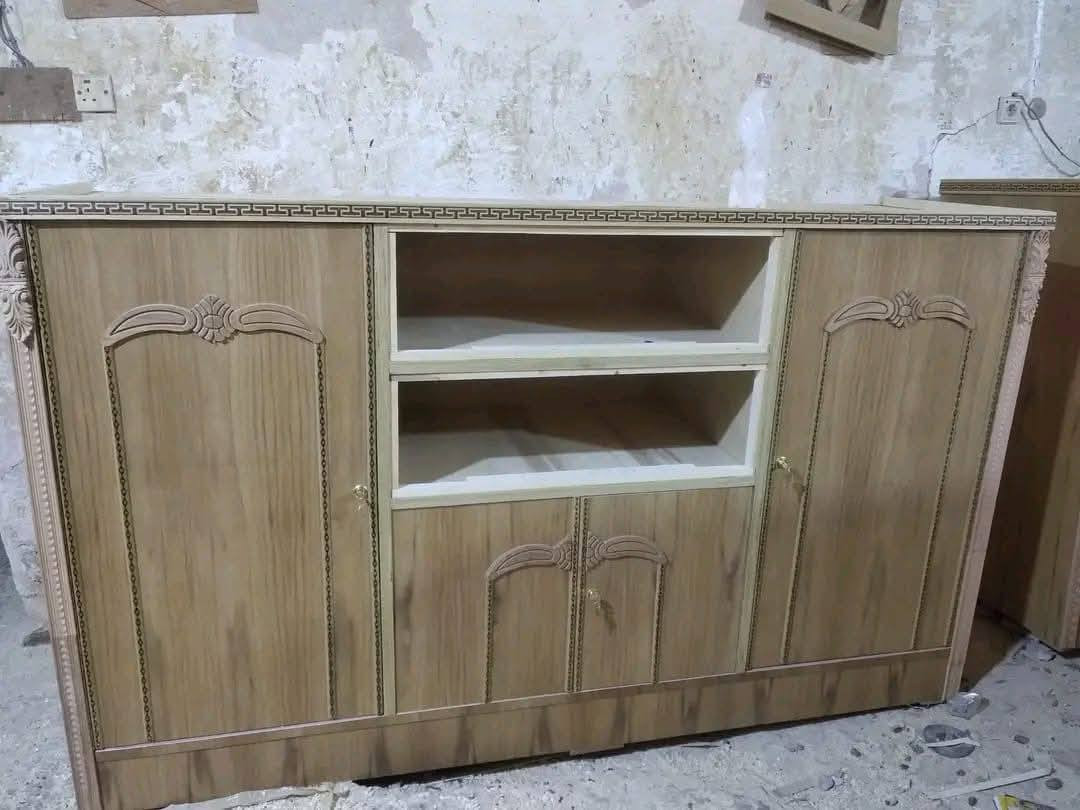 يتوفر لدى مجمع تصميمي للاثاث بوفيه مترين ونص رتفاع متر و١٥ عمق ٦٠(سعر 170الف)

🛑🛑 موجود فقط توصيل لكل محافضات العراق 

☎️للحجز والاستفسار ***********
