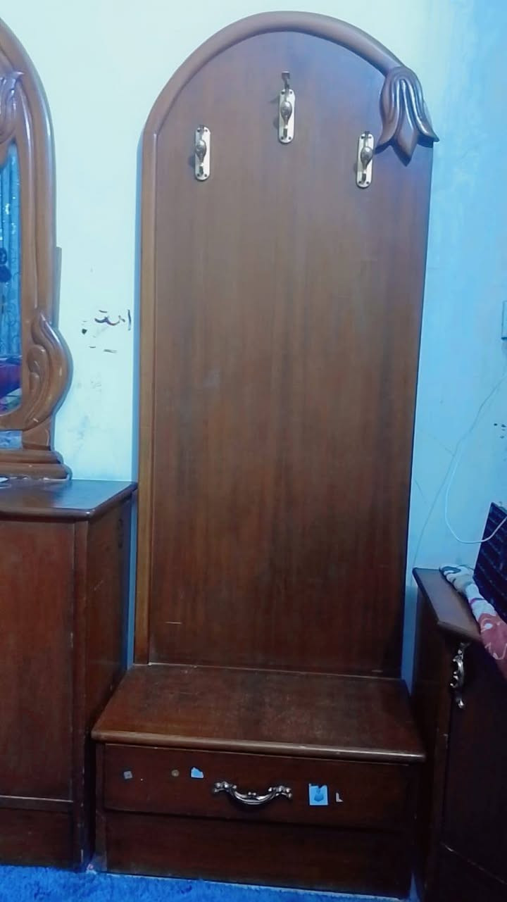 غرفه صاج نضافه مثل مموضح بالصور
سعر 500 وبيه مجال مكان بغداد الدوره ***********
