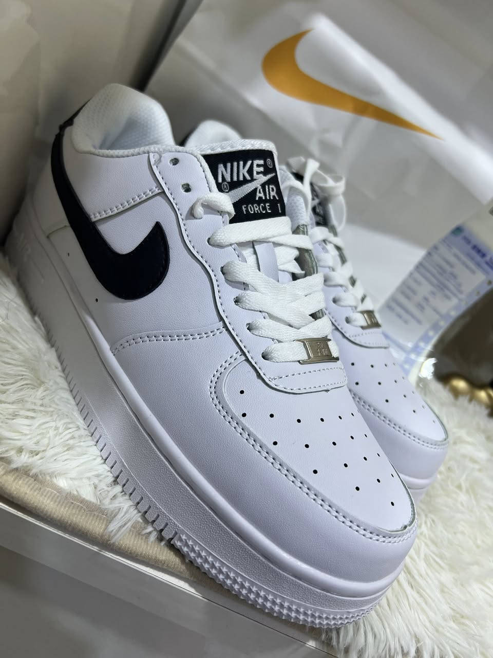 Nike Air made in vetnam✅✅
قطعة كلش راقي 

قياس ٤١✅٢٥.٥cm

سعرها ٤٠ مع توصيل كل محافظات  ✅✅


**إذا كنت صاحب هذا الإعلان وتريد حذفه لأي سبب، رجاءا أرسل رسالة إلى الدعم الفني**