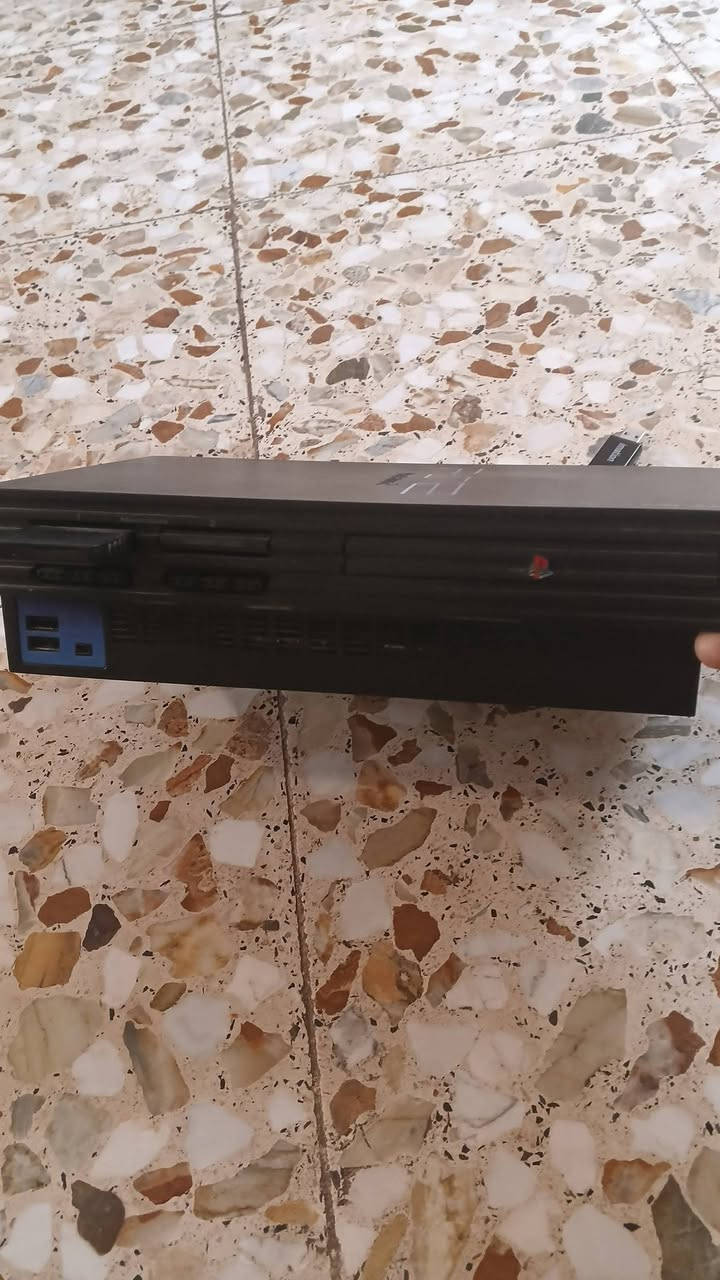 بلي تو للبيع استخدام يومين يعني نضيف وياه فلاش 64 وياه يده وحده وثاني شبه عاطله زائد ملحقاته كامله ب45 وبيه مجال *********** مكاني نجف
