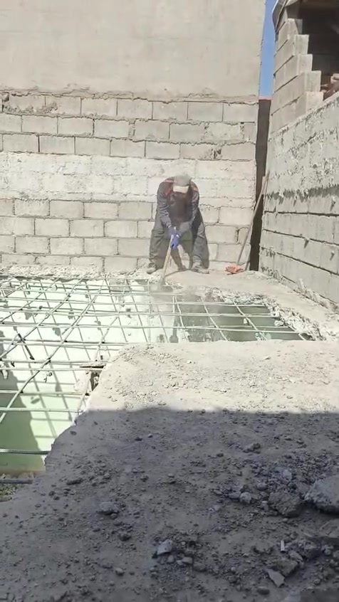 السلام عليكم اللي يحتاج هداد تفليش وتقشيط وحفر دفن حسب طلب الزبون كافه البناء والهدم  كور  فتحات سبالت فتحات مزاريب صاروخيه ساحبات فتحات مجاري تعليق كوسر كتر فتحه باب شباك***********) (***********
