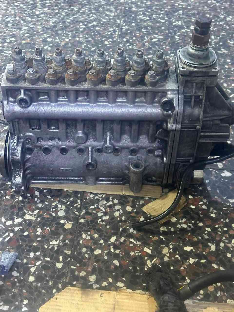 سلام عليكم ورحمه الله وبركاته غراض سكانيا اوربيه 144 0/15
تاروسه وبور وكمبريسر ابيعهن كلهن سوه مابيع مفرد

بم سكانيا 144 0/15 بم نضيف 
بيهن مجال بسيط خابر وتدلل 
***********
