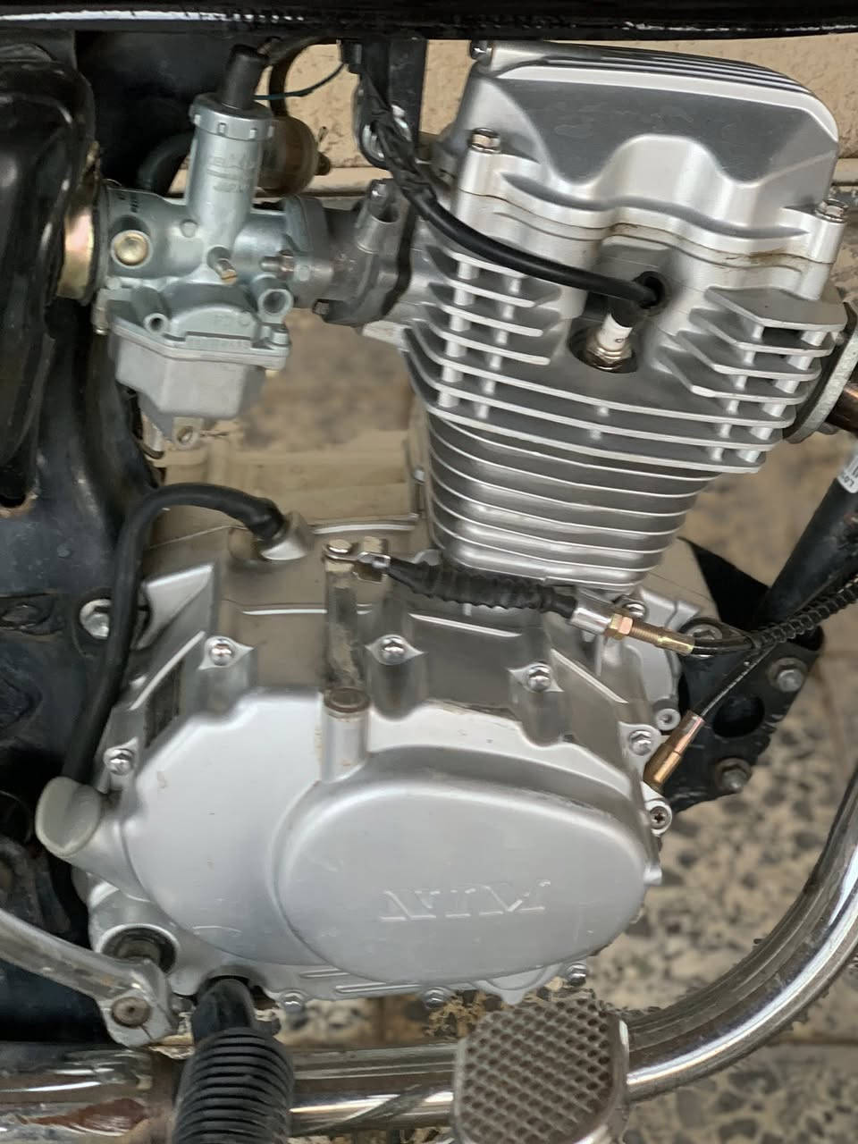 السلام عليكم دراجه نامه للبيع مديل ٢٥ مشكلتها  بس صوت بالمكينه ودراجه شغاله مابيها ي نقص   السعر 550وبي مجال مكاني ديالى كنعان الاتصال ***********
