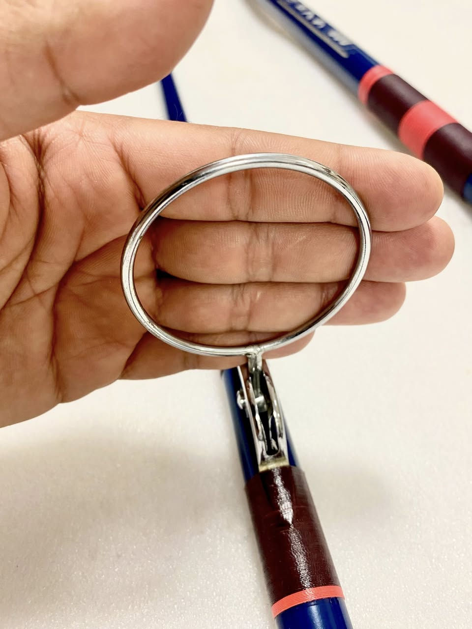 قصبة ثلاث قطع الطول 390 سم  قاعدة فوجي ياباني حلق واسع وحساس خشن لرمي المسافات البعيدة السعر 35 الف مع التوصيل


**إذا كنت صاحب هذا الإعلان وتريد حذفه لأي سبب، رجاءا أرسل رسالة إلى الدعم الفني**