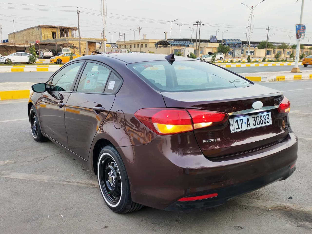 اللهم صلِّي على محمد وآل محمد.                             السلام عليكم كيا فورتي موديل( 2017 ) وارد امريكي حره رقم المثنى دولي السيارة كفاله عامه ضربه او صبغ  او تبديل ما عده الداير الخلفي الايمن  محرك(2000)دوش  شرط ما مفتوح  شاشه كامره تحكم استيرن سياره جديده جدا جدا وجاهزه من كلشي كير ومكينه وحداديه وتبريد ثلج كهربائيات كله شغاله دواخل جديده سياره مال جناي  ماعوزه برغي سياره على وضع الشركه  مداور مباشر  حره سنويه جديده بسم ولد صديقي  مشروع وطني  السعر$(114) وبية مجال 
مكان السياره الناصريه مدينة الصدر  التصال  رقم صاحب السيارة  ***********./واتساب ***********
