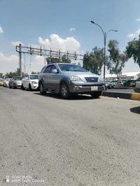 ٢٠٠٥ • ٦ سلندر ٣٥٠٠ • وارد امريكي