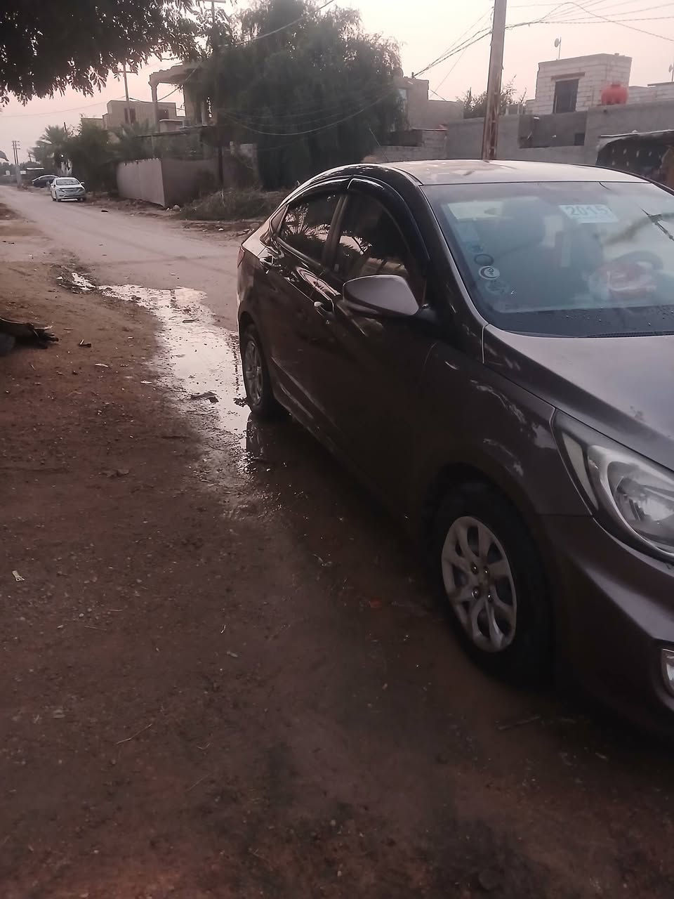 اكسنت ٢٠١٥ خليجي 
محرك ١٦٠٠ gdi
 رقم بابل بأسمي 
محرك گير تبريد كفاله. 
مكفوله من الضربه فقط جراد بسيط. 
سعر ٩٠$ 
***********
