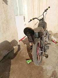 5قير • مكينة نشطة • زنبرك خلفي