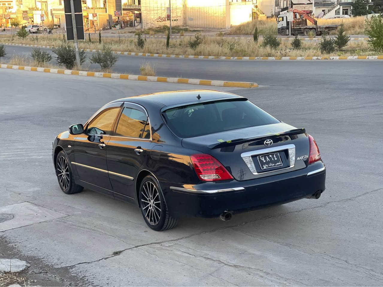 toyota majesta 2005
به س موسه   ٤٩$ ماجيلكى كه م
كودى نيه ده 
كه فه ركوراوى يابانه
اى بى ايس شاهينه به شه رت
ره نكى نيلييه به لا زور جوانه هيج كالبونه وه ى نيه
٤ دوكمه يه سلايته
ته بريد وكه رميو بريك به سراوه
كيرومه كينه به شه رت *********** السليمانية, العراق
