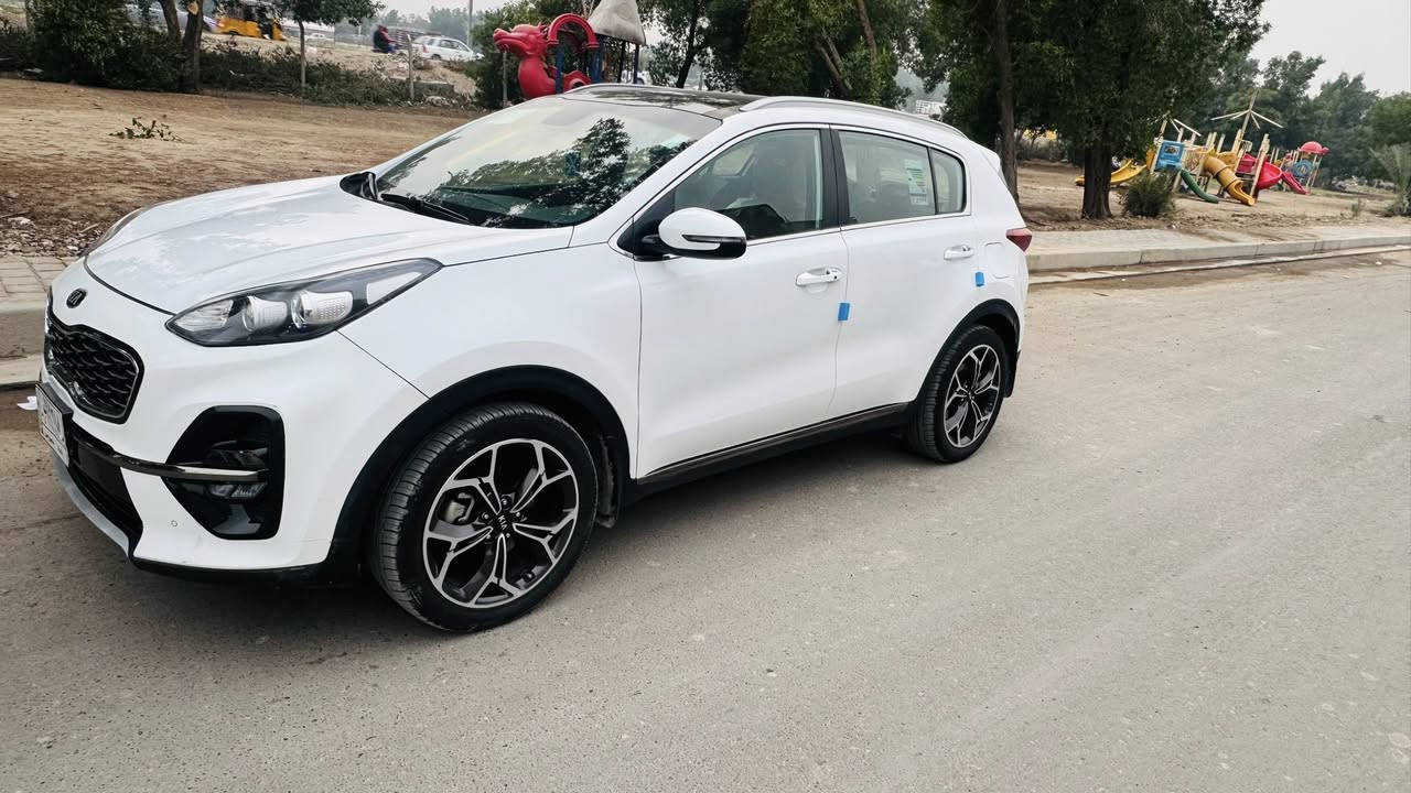 سلام عليكم سبورتج جي تي لاين 
معروفه مواصفات الجي تي لاين فول الفول جنطة كهرباء بنراما شاشة كامرة دوارة لدامامي وخلفي فول حساست السيارة جاهزة  
مديل 2020 
ماشيه 90 الف
سياره جديده كلش مكفوله من كلشي ما عده صبغ صبغ مقدمة الجاملغ الأمامي والدعامة الخلفية
مناقصه شي سياره حته تايرات وباتري جديد  
سعر 194
بغداد *********** مكاني بغداد الامين الثانية
