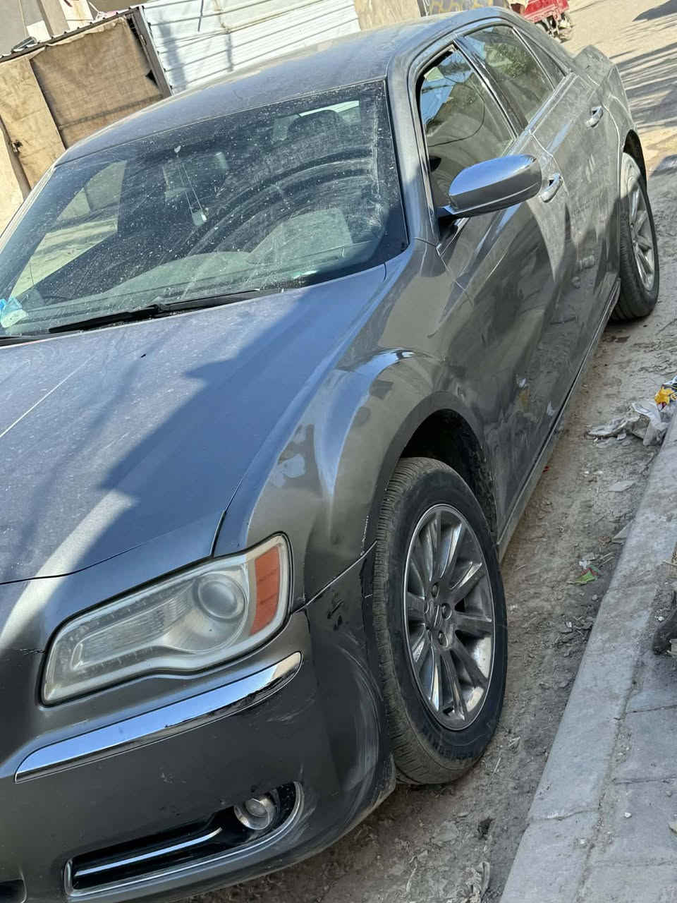 السلام عليكم اوبامه ١٢ أدوات كفاله كصه وسرقه  بيه صبغ باب خلفي والجاملغ الخلفي بدون دواخل مكان السياره العمارة سعره ٩٠ للستفساره التواصل على الرقم ***********
