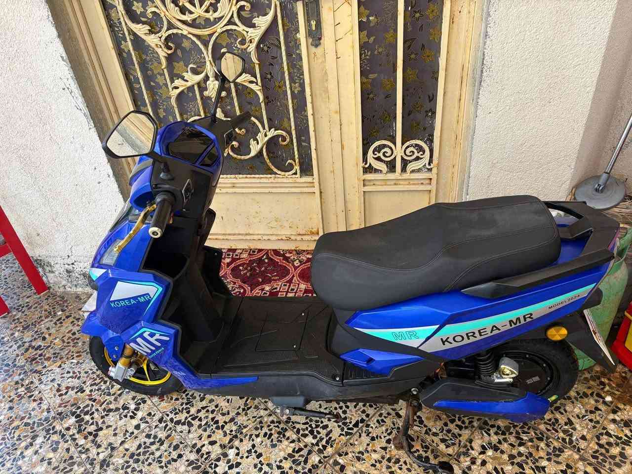 دراجة كهربائيه للبيع .
وقت شراء ١/١١/٢٠٢٤ اي بمعنى مدة الاستخدام سنه وشهر 

بطاريات تبديل اعلى فئه من البطاريه تبديلهن كلف ٢٨٠ الف عدد البطاريات ٦ كلهن جدد كهربائيات كلهن جدد تخم تايرات جدد وتحتوي على عدد سويجات ٢ وعدد بصمات ٢ +بلوتوث + هورن ورباعيه ودبل اشارع + ضوه عالي وناصي + اشاره يمنى ويسرى 

العنوان: بصره شط العرب  

الاستفسار : *********** فقط واتساب 

السعر 740 الف⚠️
