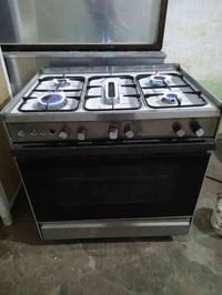 طباخ للبيع نضيف وشقال كامل   السعر 80الف.  07510429818