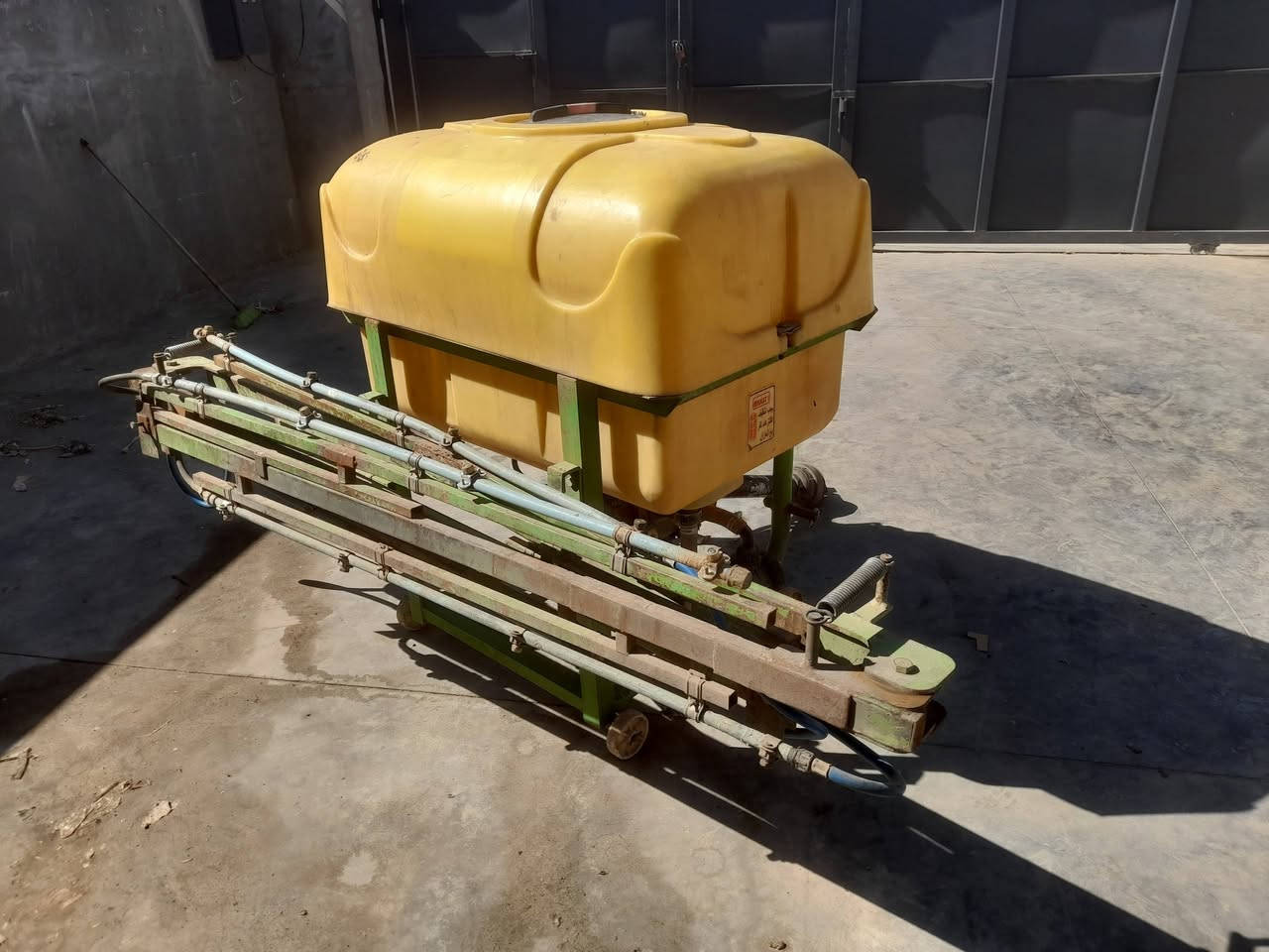 بةمبى دةرمان بؤ فرؤشتن بيعةيبه هةمووى بةشةرت سعرى ٤٠٠ مجال
***********
كركوك
