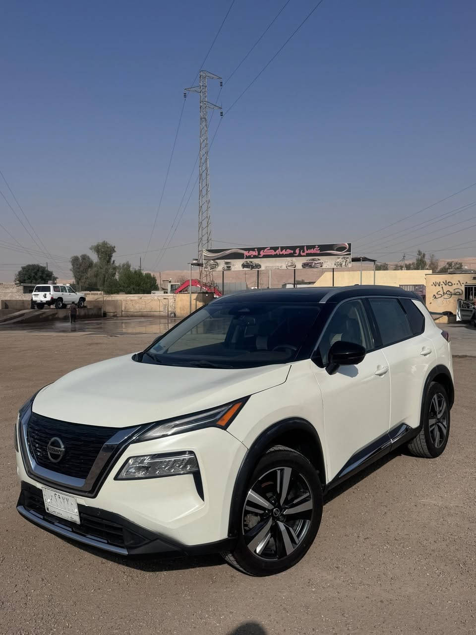 � نيسان روج 2021 SL تو كلر (أبيض + أسود)
ماشيه 78 ألف كم 🔥
شرط المحرك والكير والصدر ✅
رقم بغداد مشروع وطني باسمي السنوية
شرط التحويل والغرامات 💯

الضرر: بنيد مبدل تجاري + جاملغ أيسر تعديل بارد
السحب أمامي (مو فورويل)

✨ مواصفاتها:

 • كشنات جلد كهربائية بخزن وضعية السائق
 • رادارات أمامية + خلفية + نقطة عمياء
 • قيادة ذاتية كاملة
 • 5 كاميرات 360°
 • نظام صوت BOSS (6 سماعات)
 • أوتو هولد + مثبت سرعة
 • تدفئة وتبريد مقاعد
 • جنطة كهربائية + سقف بانوراما
 • شاشة بلادية + حساسات كاملة
 • تايرات جديدة ولوك
 • فول ادامة مناقصها اي شي 

📍 الموقع: كركوك 
💰 السعر: 185


**إذا كنت صاحب هذا الإعلان وتريد حذفه لأي سبب، رجاءا أرسل رسالة إلى الدعم الفني**