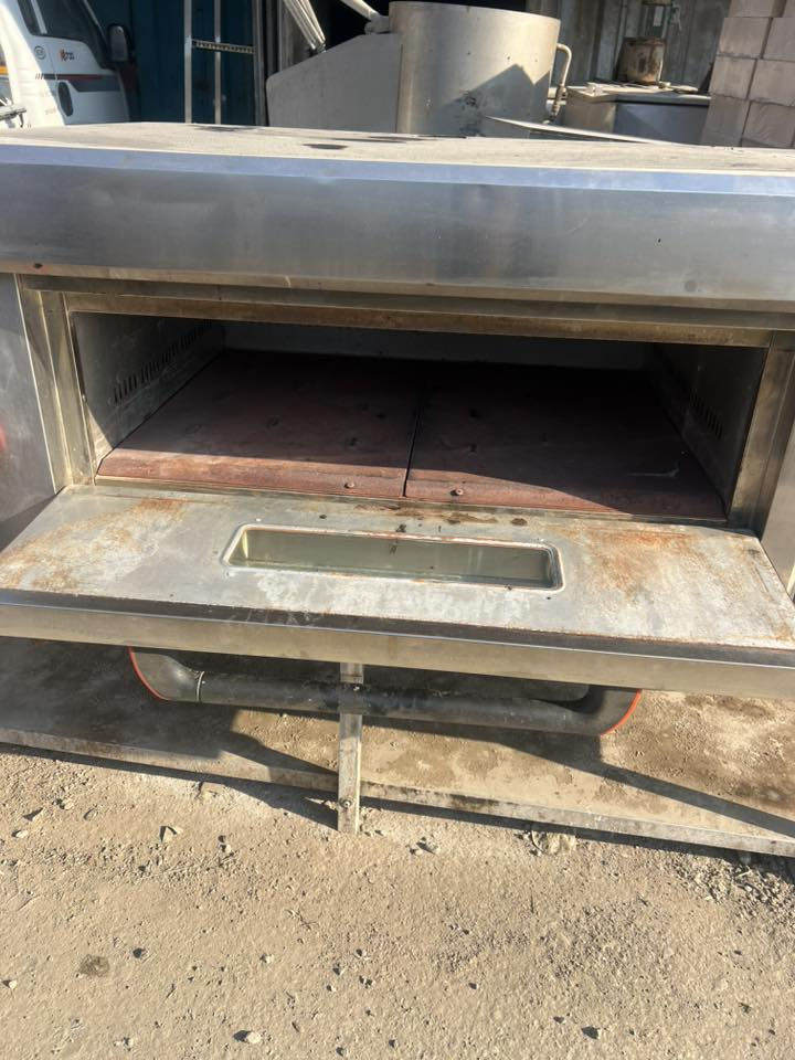 حمايه كنتاكي السعر 350 الف شوايه بركر عل فحم سعر 500 الف فرن بيتزاء سعر 350 التواصل واتساب ***********
