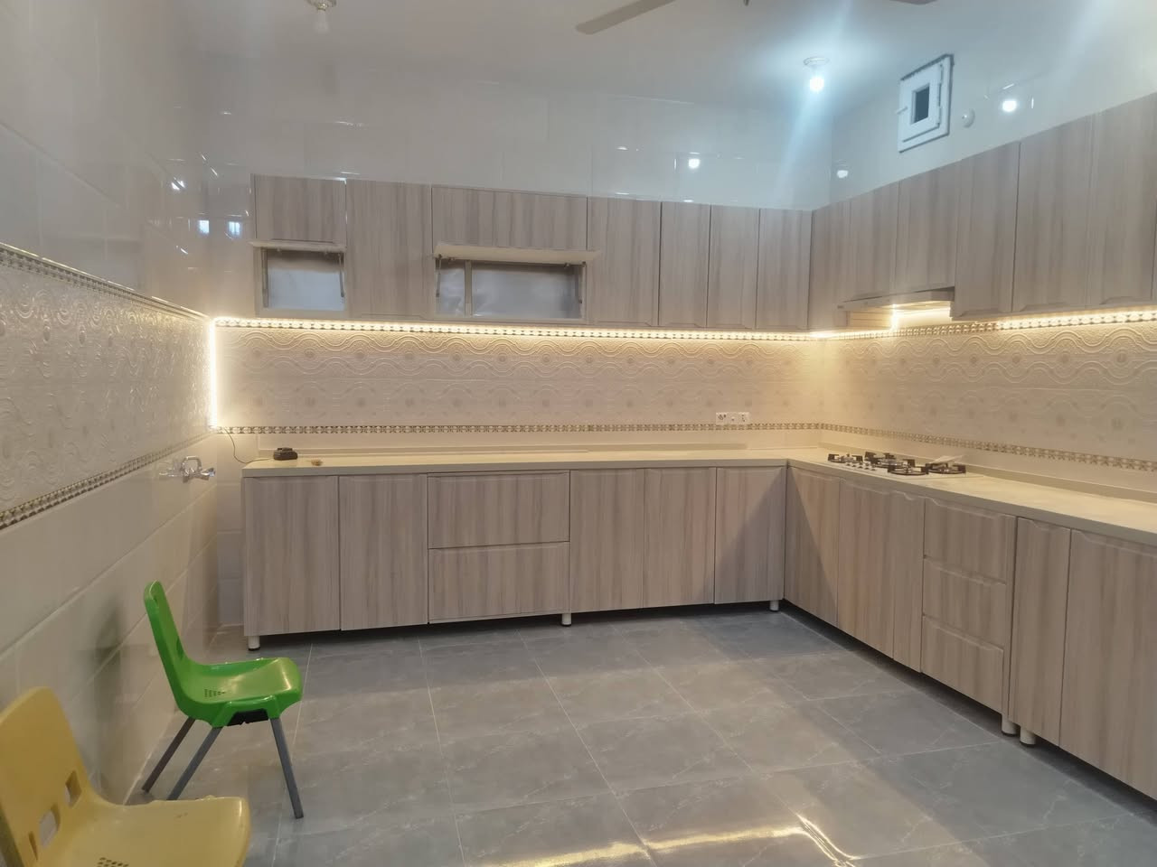 بفضل الله وبحمده تم تثبيت كاونتر  احد زبئائننا في ناحية الفرات  نتمنا ينال اعجابكم  الاستفسار على الرقم التالي ***********
