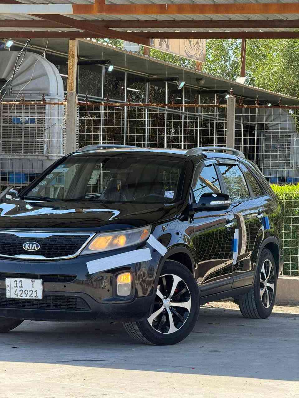 السلام عليكم رمضان كريم ***********
سورنتو موديل 2015 امريكي 6 سلندر 7 راكب 3 قطع تبريد فول مواصفات عده الفتحه بصمه ابواب بصمه تشغيل شاشه كبيره كامره خلفيه كشنات جلد كهربائيه خزن ميموري جنطه شفط تدفئه ستيرن مري شفط اشاير بلمري فورويل مانع انزلاق رقم بغداد نكليزي بسمي 

سياره بيها مكانات صبغ اني ابيع عام مكفوله من كلبه وتجيه سعر ١٢٣ وبيها مجال بصيط شراي يتصل مكاني بغداد
