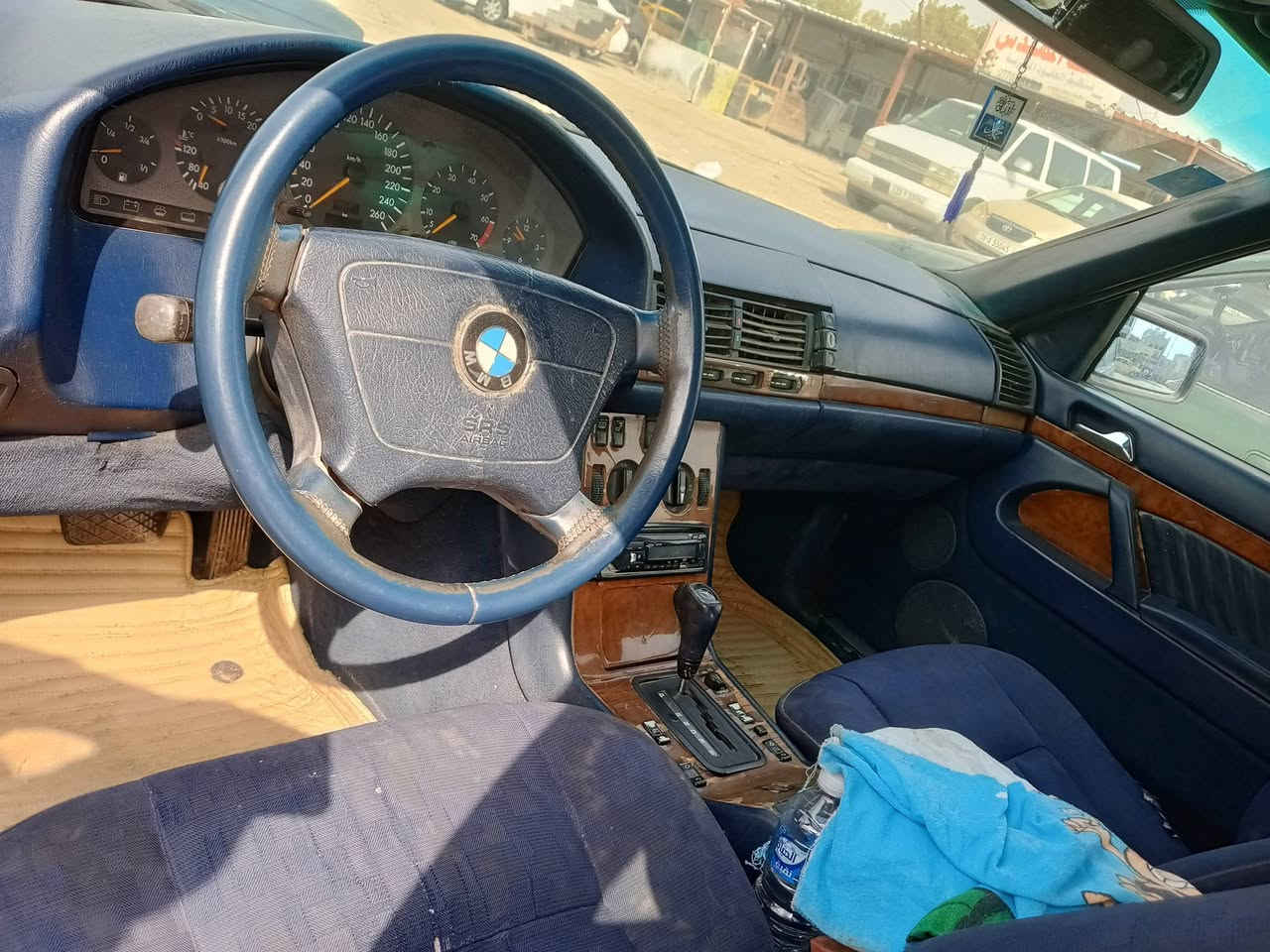 مرسيدس شبح 92حجم 320 السعر 58ورقه مكاني البياع *********** السياره جاهزه ترايك  تبريد شغال
