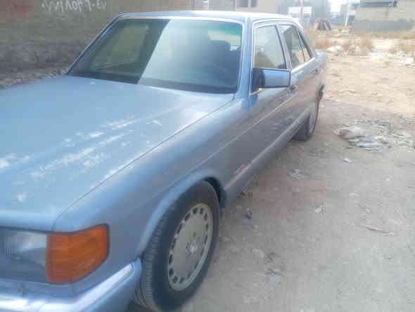 سلام عليكم مارسدس للبيع موديل ٩٠ السعر ٨٥ جابو رئاسي ٣٠٠ بلادي كله بلادي محرك كشر داخل تخم تاير جديد باتري جديد السياره بلاديه  بدون حادث  ***********
