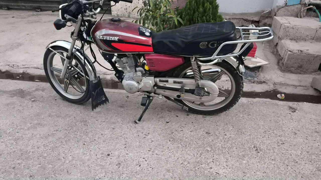 سلام عليكم سيفان البيع موديل ٢٠ وراق بي سعر خاص او خابرني عل رقم ***********
