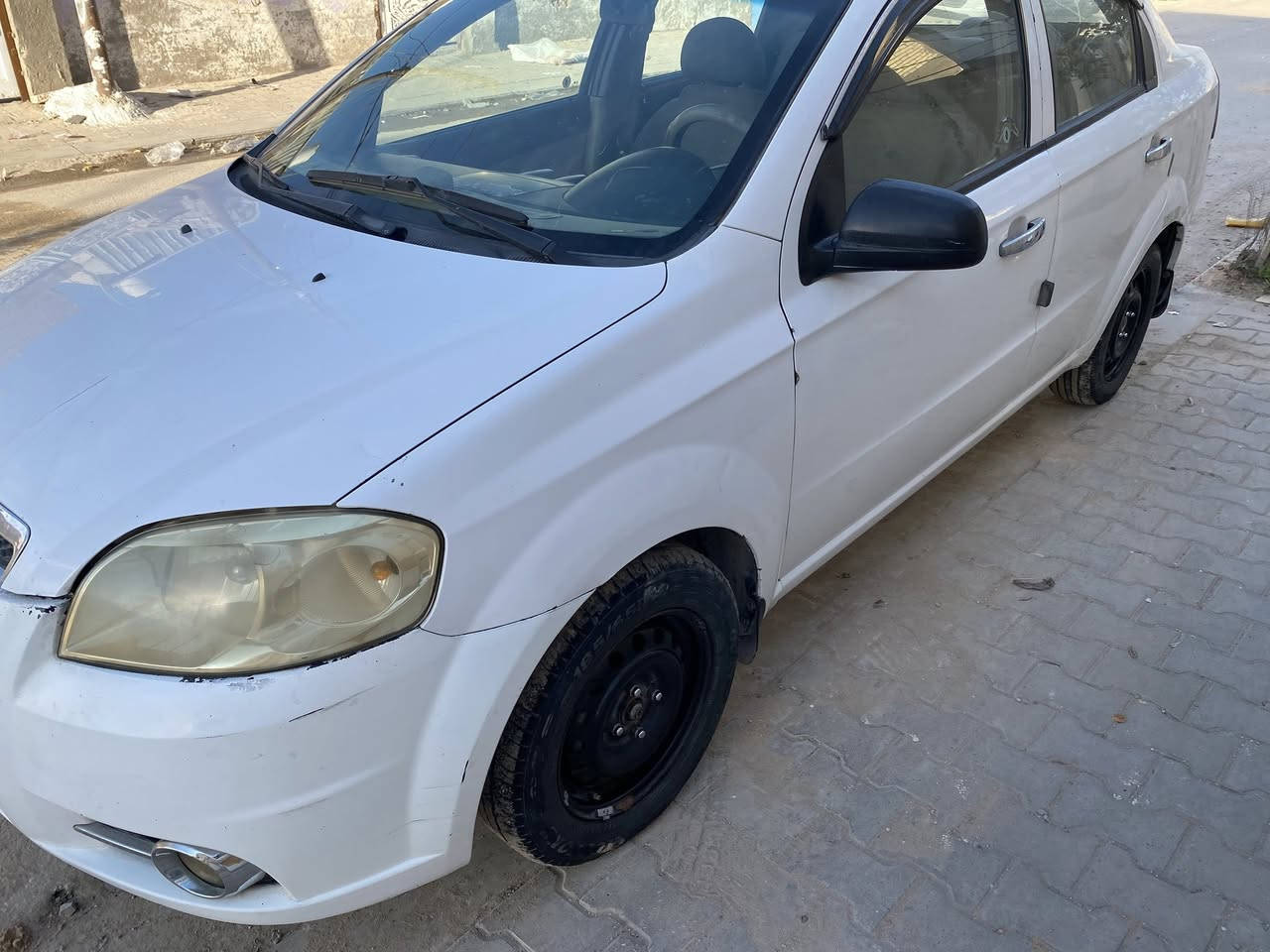 افيو موديل ٢٠٠٩گير عادي رقم سليمانية مثل ماموضح 
بيها قطعتين جاملغ خلف السائق والباب بدون دواخل وبيها تلحيضات وشخوط خفيفة 
حداديه جديدة وتخم تاير نظيف ٩٠٪؜ تدفئه تبريد بحالة ممتازه جداً
وكاله مضمونه تريد مداور بأسم كردي
السعر ٦٠ وبيها مجال

للأستفسار: ***********
